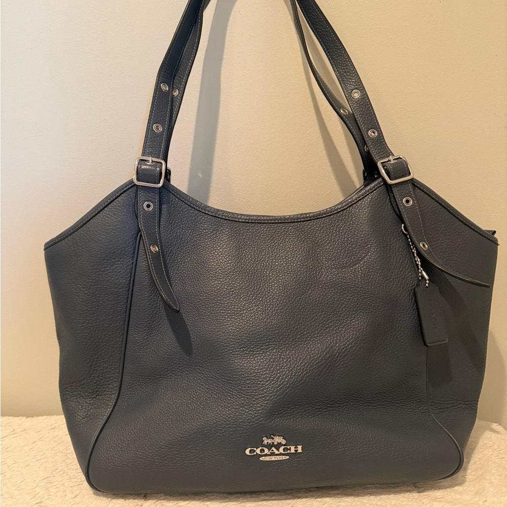 Coach Navy Leather Shoulder Bag